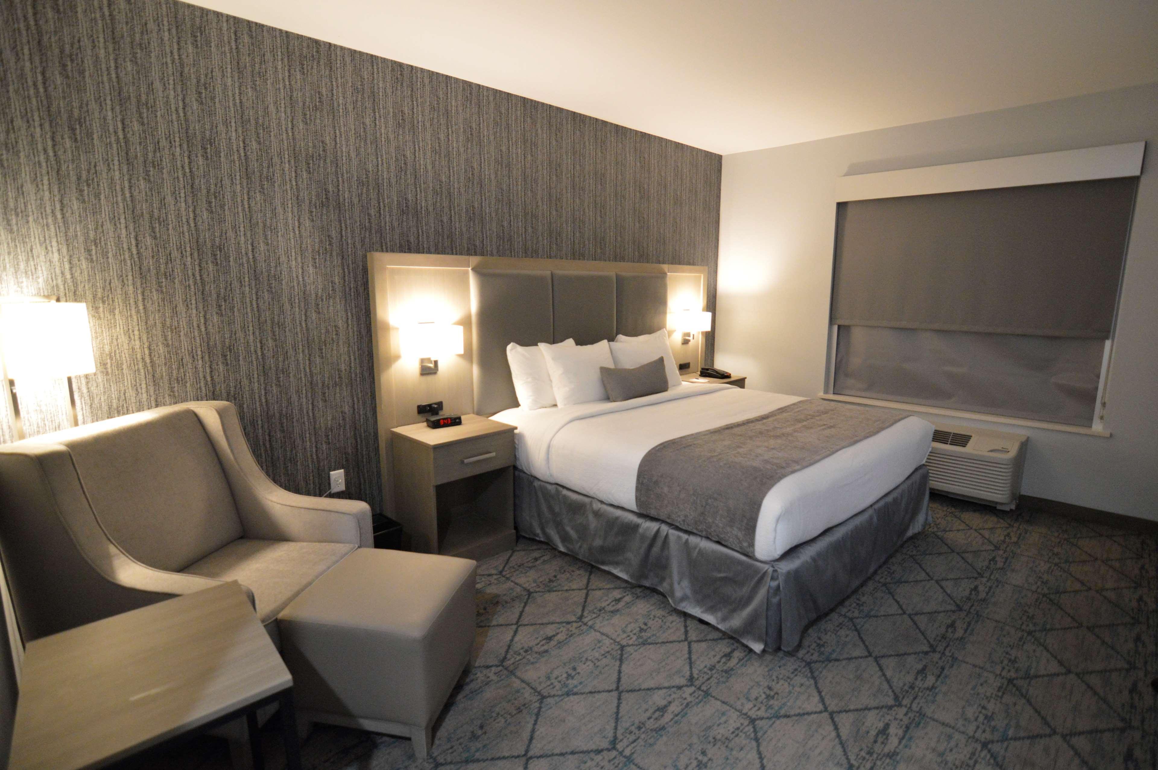 Best Western Plus Executive Residency Oklahoma City I-35 Екстериор снимка