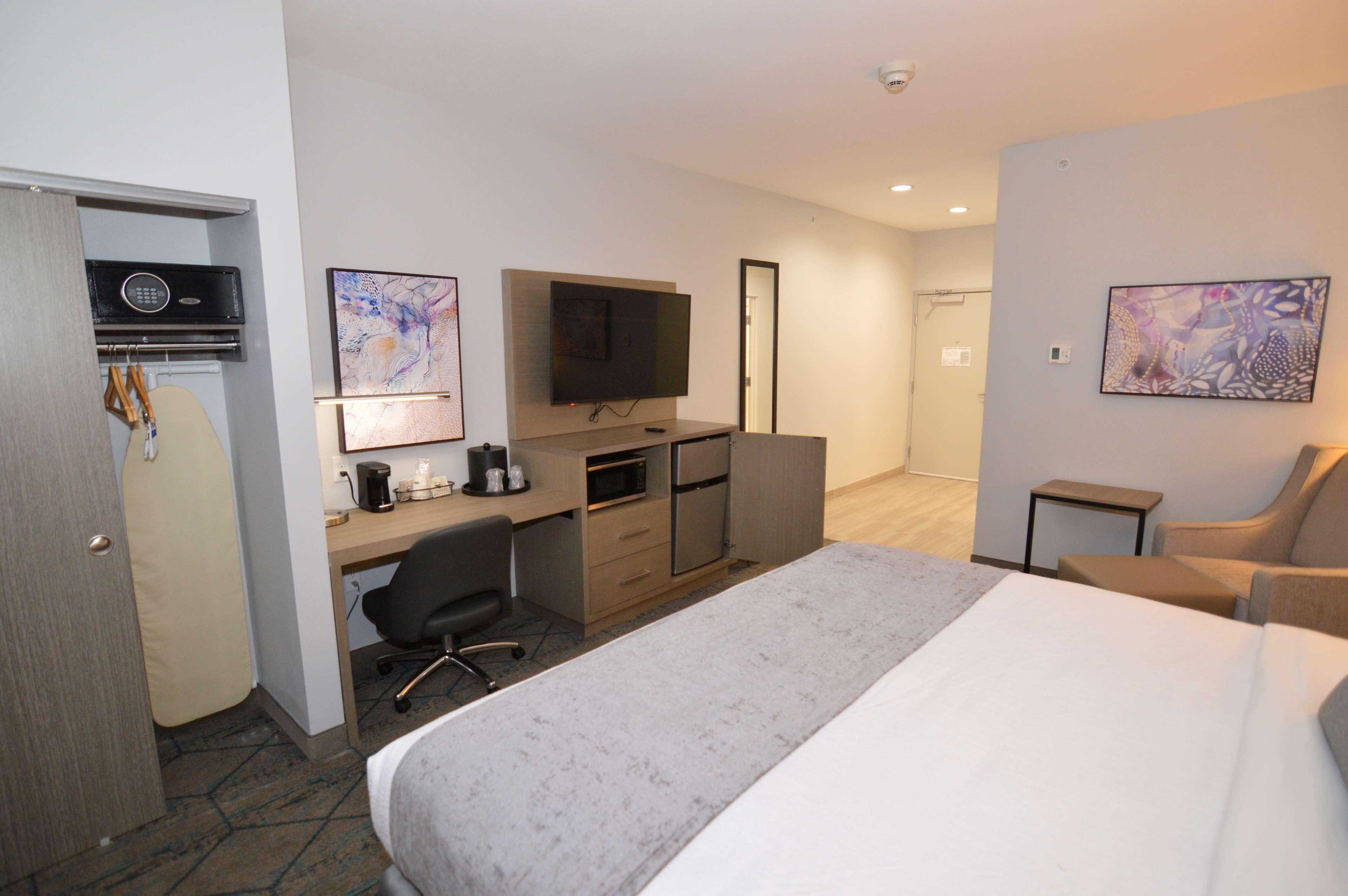 Best Western Plus Executive Residency Oklahoma City I-35 Екстериор снимка