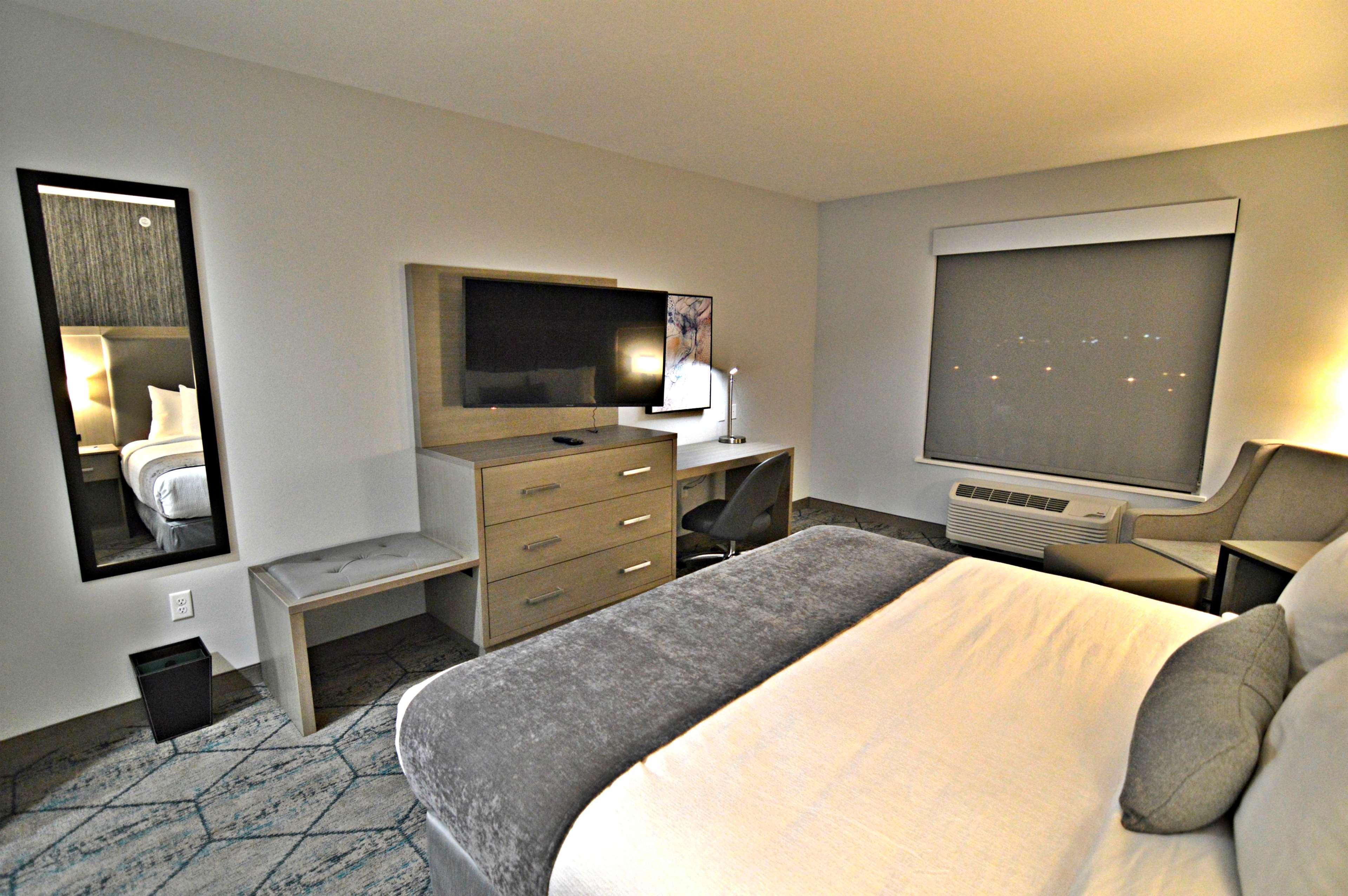Best Western Plus Executive Residency Oklahoma City I-35 Екстериор снимка
