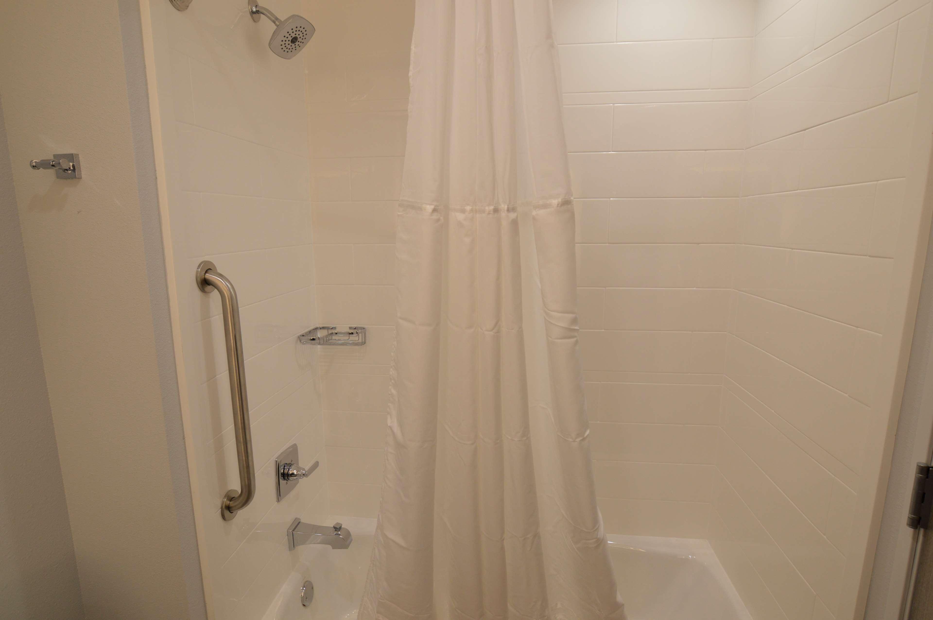 Best Western Plus Executive Residency Oklahoma City I-35 Екстериор снимка