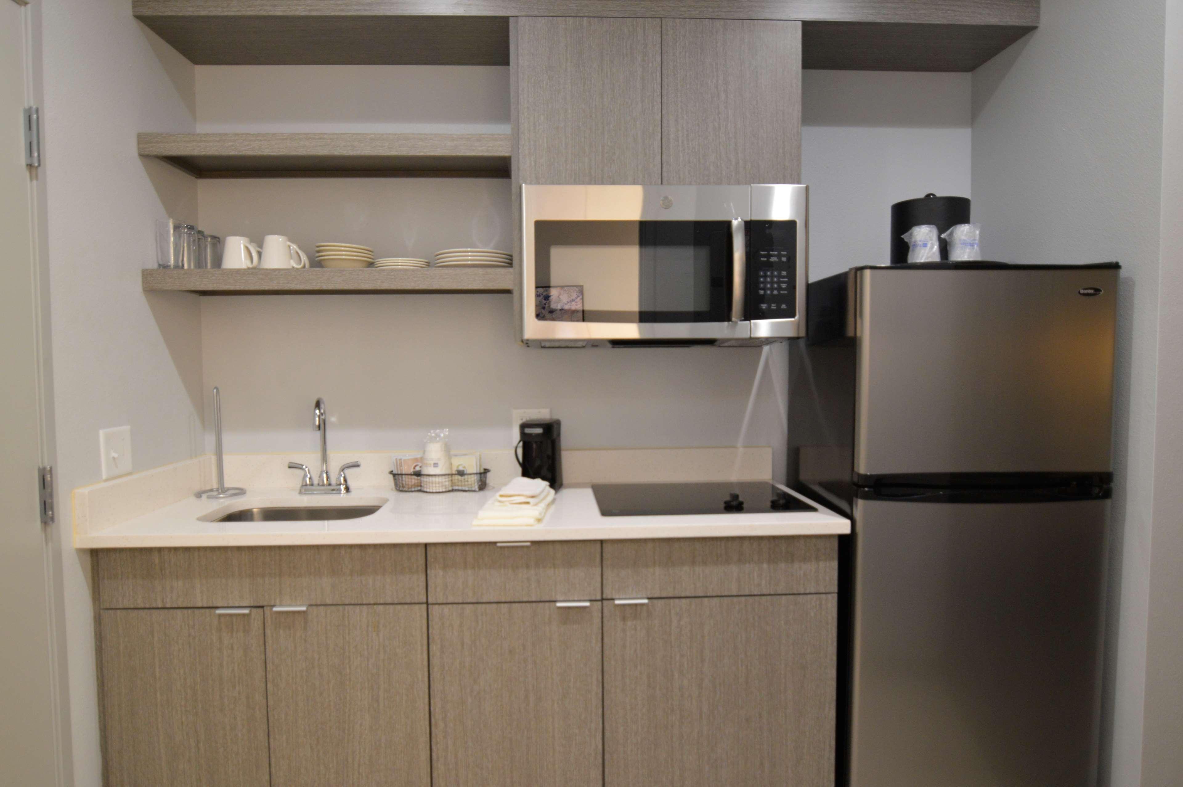 Best Western Plus Executive Residency Oklahoma City I-35 Екстериор снимка