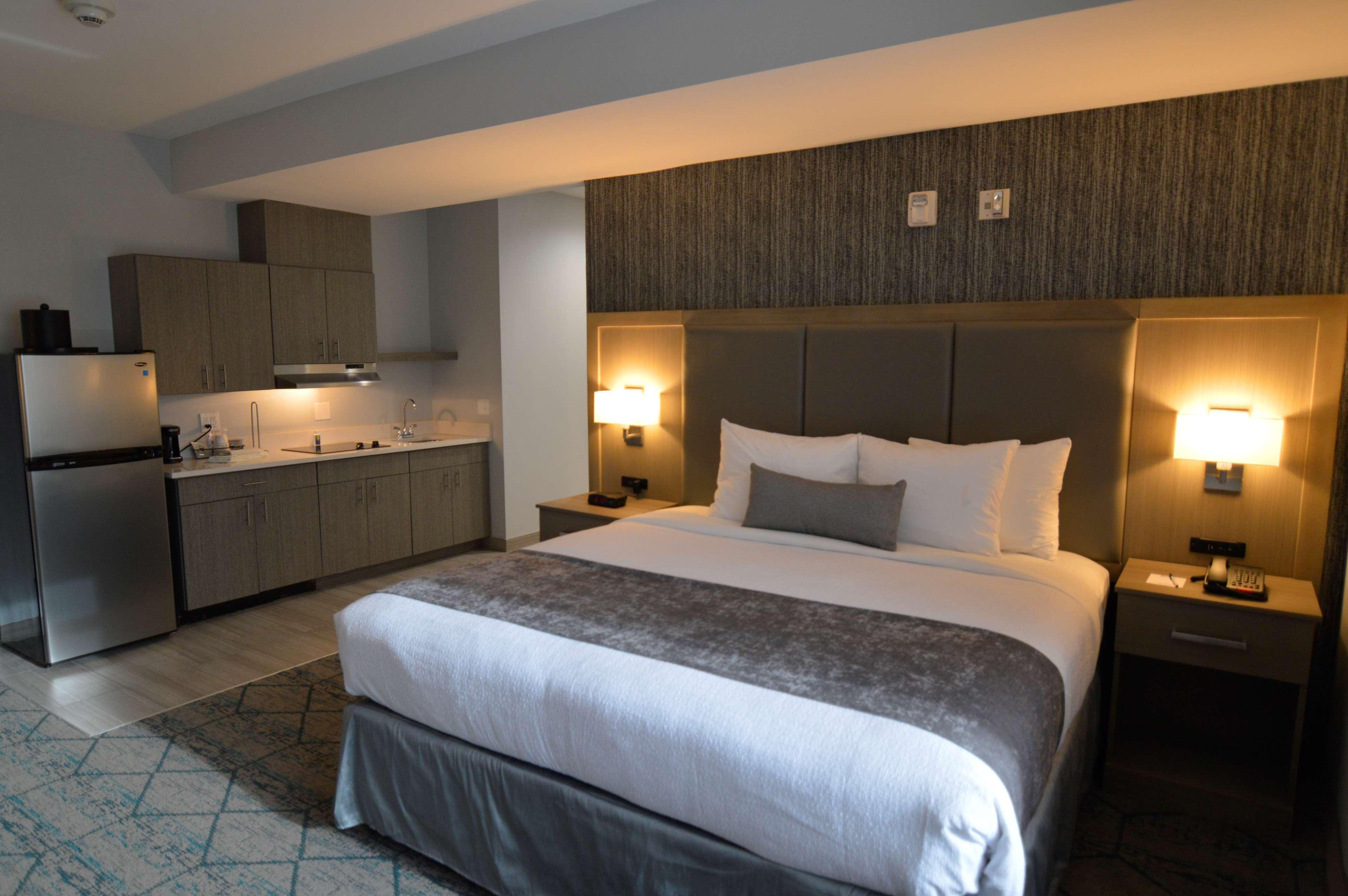 Best Western Plus Executive Residency Oklahoma City I-35 Екстериор снимка