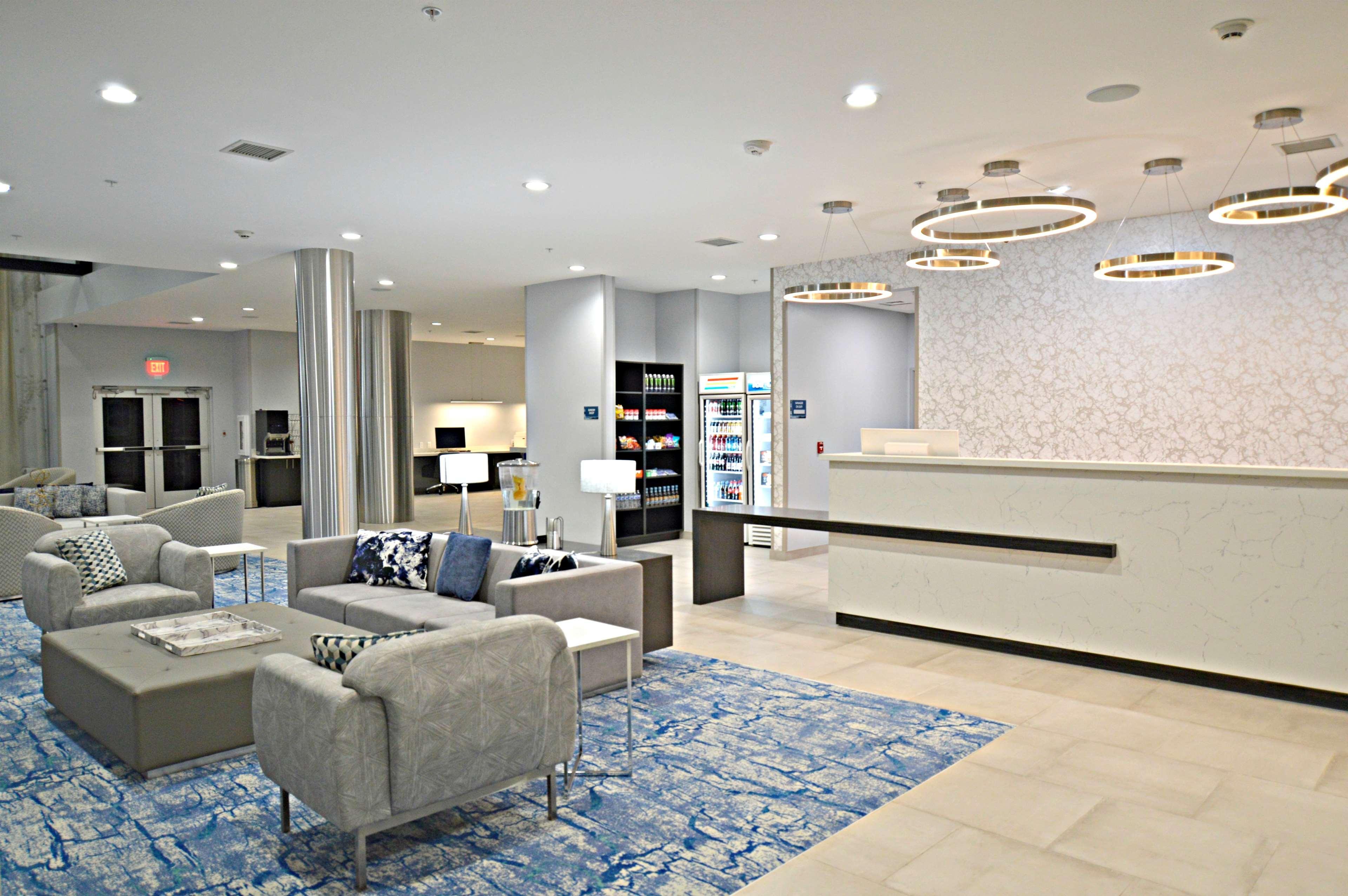 Best Western Plus Executive Residency Oklahoma City I-35 Екстериор снимка